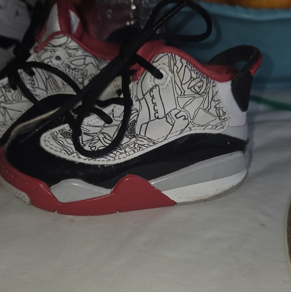 Jordan - Picture 2 of 7